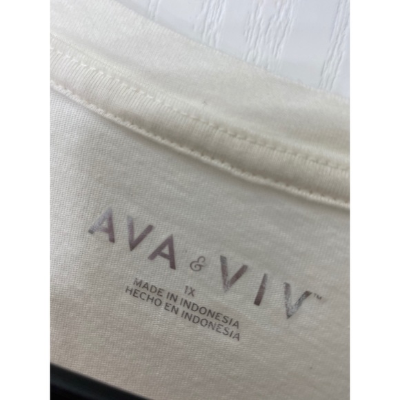 NWT AVA & VIV These are The Days Short sleeve top - Picture 3 of 6